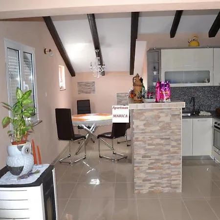 Apartments Marica Apartment *